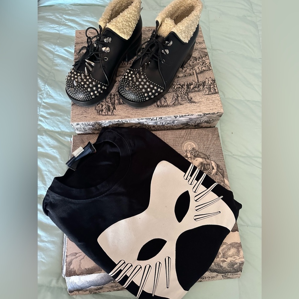 GUCCI shirt and shoes as bundle shirt size medium shoes size 37 100 % authentic
